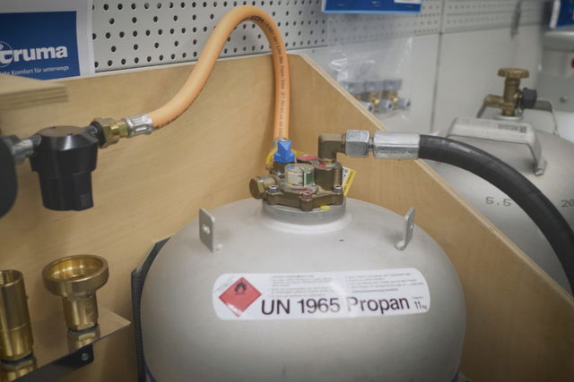 Nuove norme per le bombole di gas: Cosa devono sapere i campeggiatori