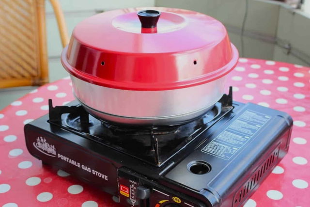 Esperienza con il forno Omnia: cucinare in modo veloce e delizioso in campeggio