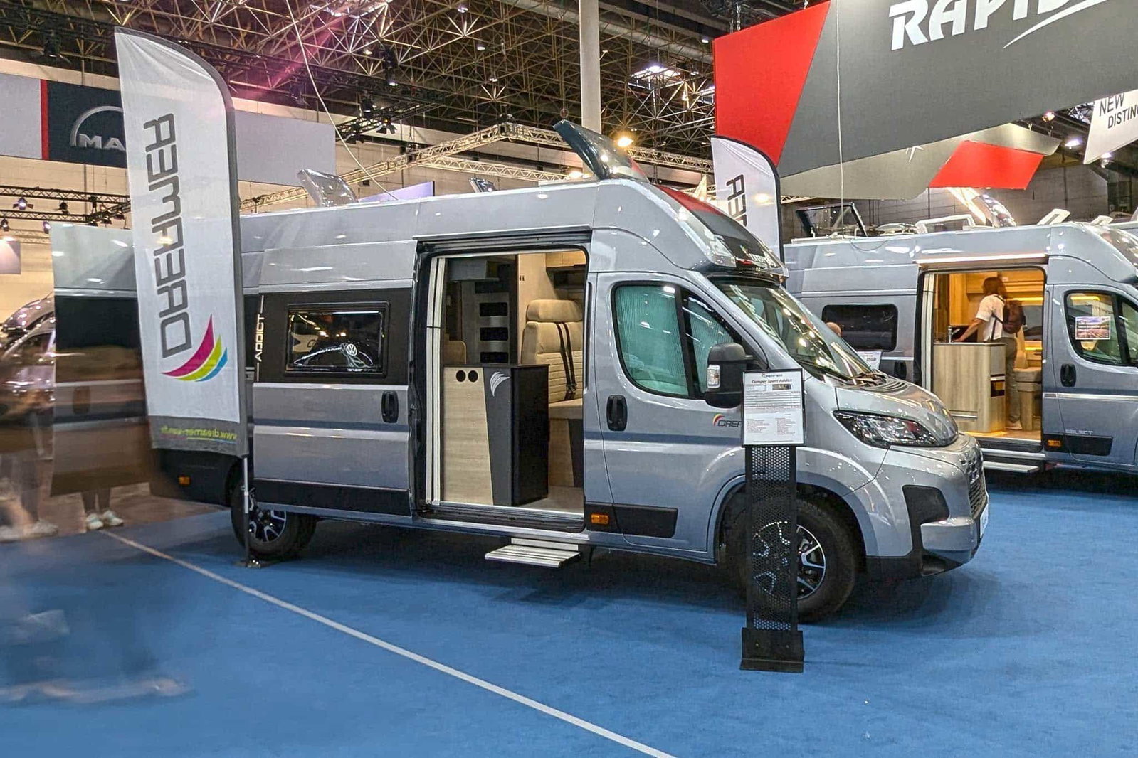 Innovations Caravan Salon 2024: Dreamer Sport Addict - il pratico furgone per motociclisti e quad