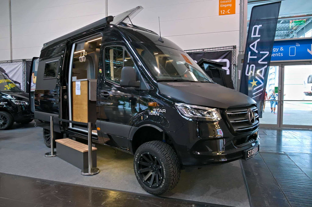 StarVan Rebel 4x4 2025 Außenansicht Caravan Salon 2024