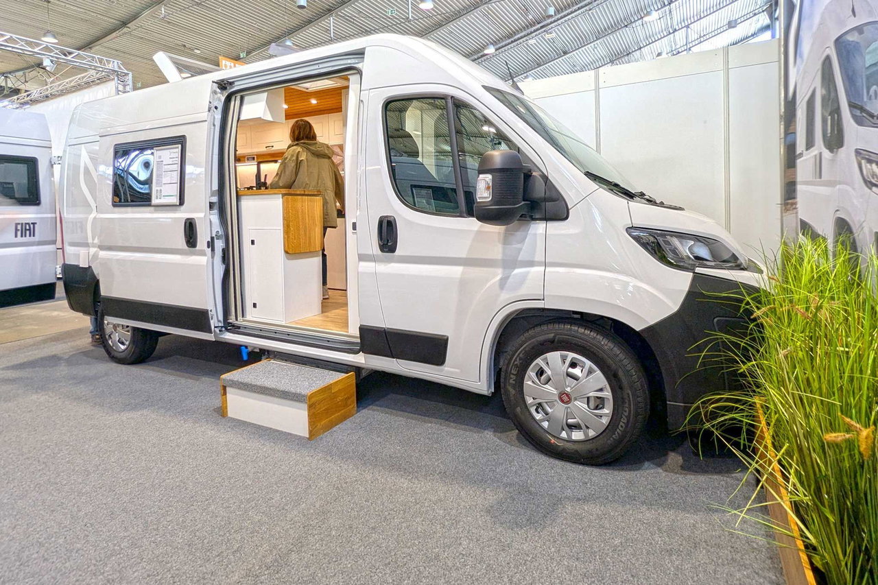 Affinity mischt Campingmarkt auf: drei neue Kastenwagen-Modelle im Landhausstil