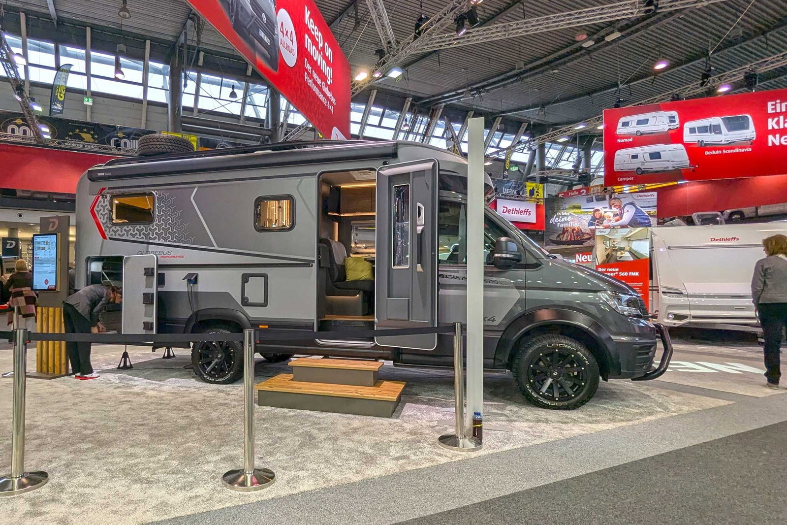 Pronto per il fuoristrada e la vita su strada: Dethleffs Globebus Performance 4x4 First Edition (2025)