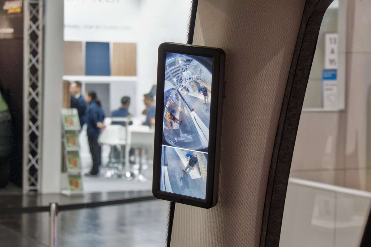 Cityfrighter/ Vöhringer auf dem Caravan Salon 2026: Rückfahrkamera.
