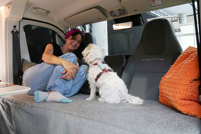 Cozy-Couch: così trasformi il tuo camper in una lounge accogliente