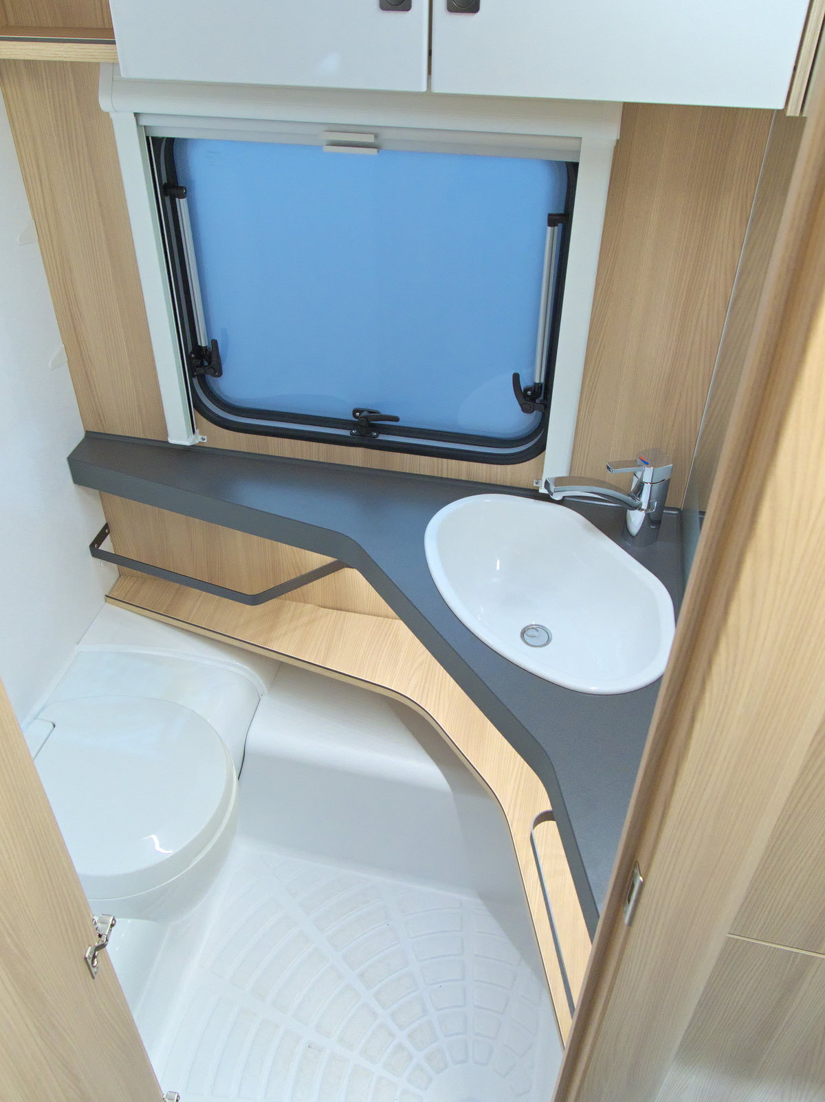 Fendt Apero Activ 465 GE Bad mit Dusche