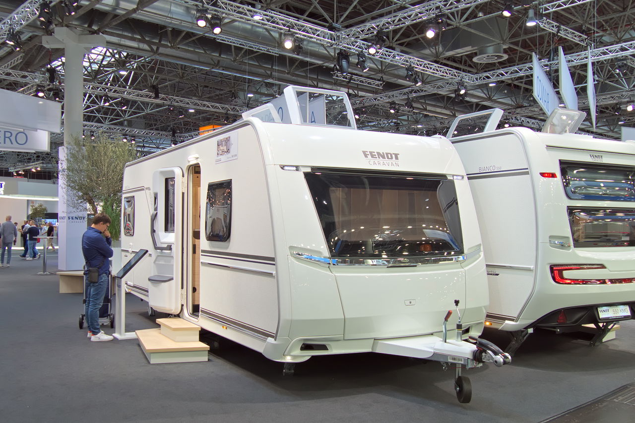 Letto a castello, box doccia e 5 posti letto: ecco cosa offre il nuovo caravan per famiglie