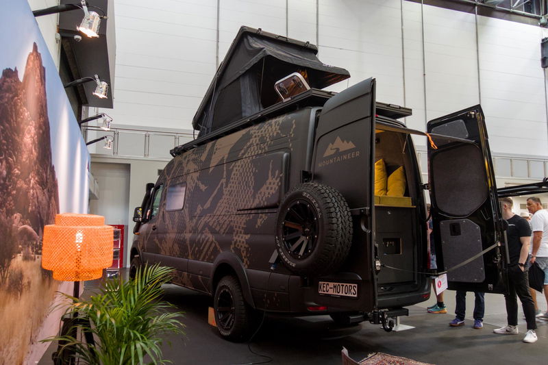 Dallo studio di registrazione al fuoristrada: questo camper offroad usa un geniale concetto di Cross-Innovation